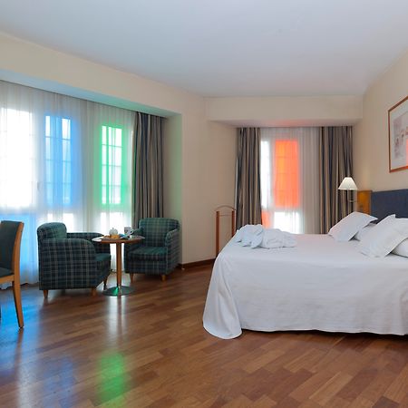 Urh Ciutat De Mataro Hotel Exterior photo