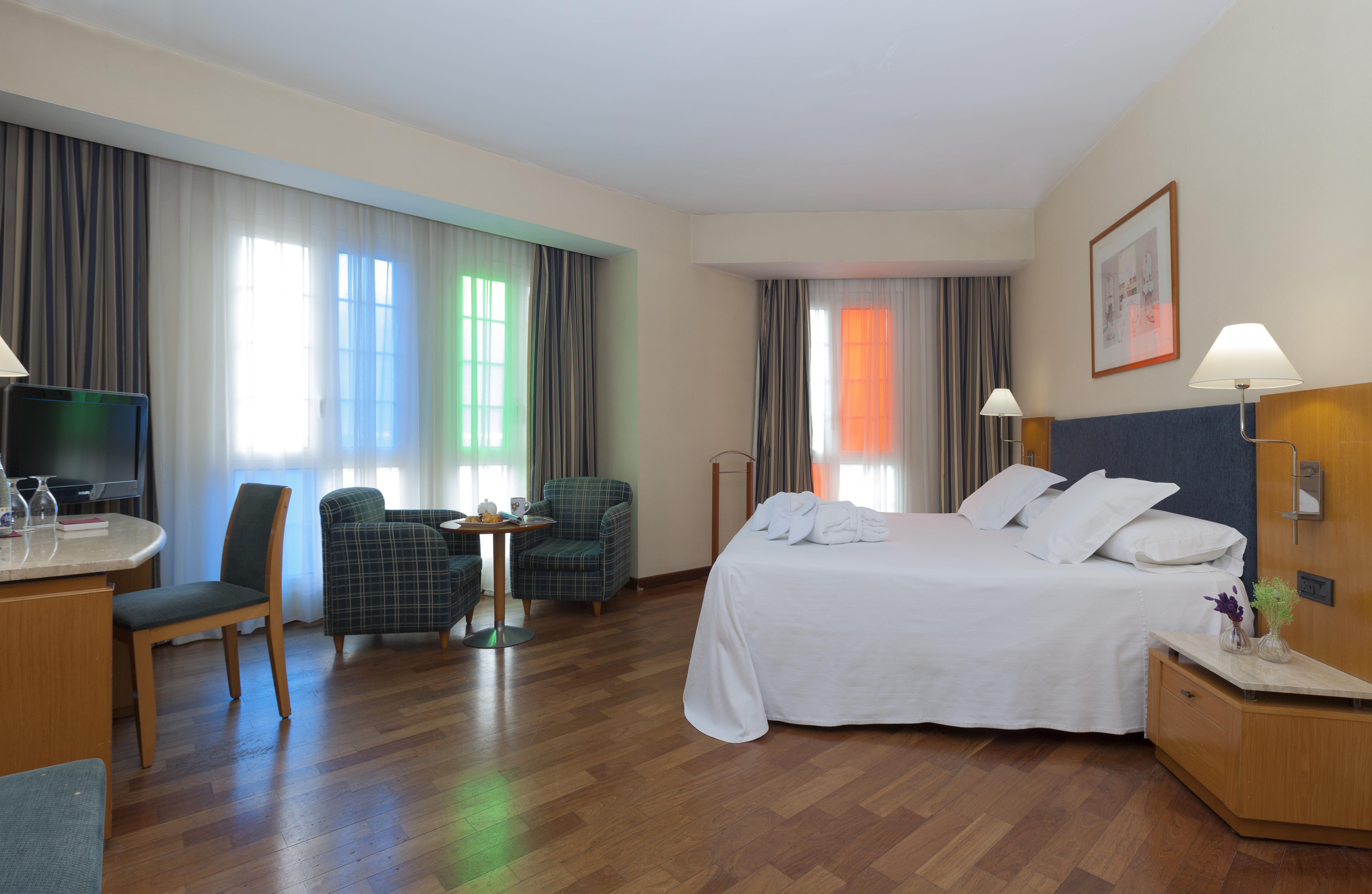 Urh Ciutat De Mataro Hotel Exterior photo