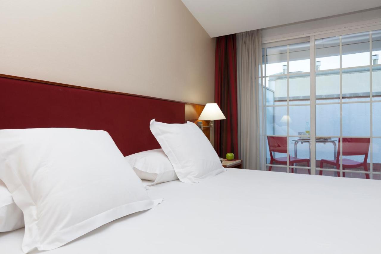 Urh Ciutat De Mataro Hotel Exterior photo