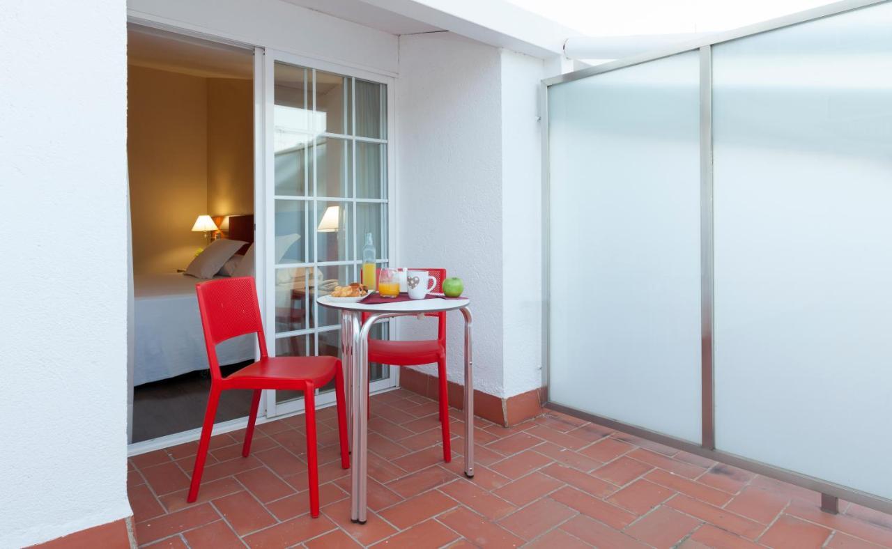 Urh Ciutat De Mataro Hotel Exterior photo